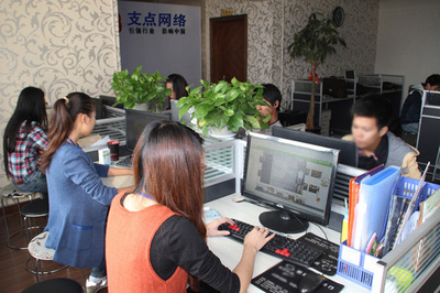 走进泰安网络公司的技术前沿 网站建设与微信小程序开发的本地化之道